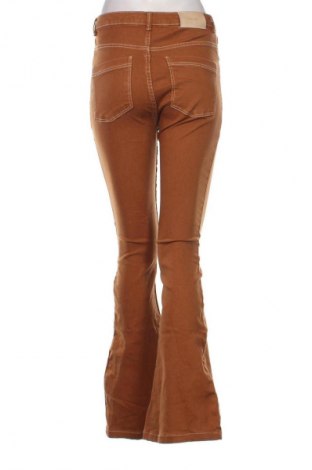 Dámske džínsy  Bershka, Veľkosť S, Farba Oranžová, Cena  27,32 €