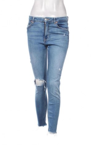 Blugi de femei Bershka, Mărime S, Culoare Albastru, Preț 50,99 Lei