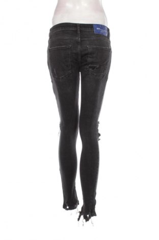Blugi de femei Bershka, Mărime S, Culoare Negru, Preț 100,99 Lei