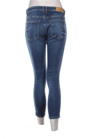 Дамски дънки Edc By Esprit, Размер M, Цвят Син, Цена 16,99 лв.