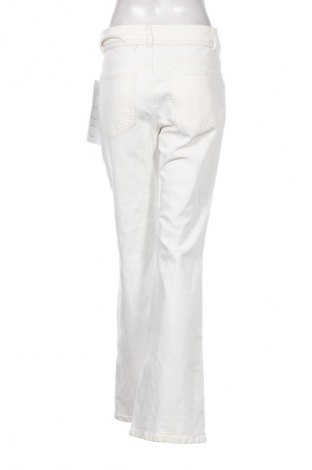 Дамски дънки Gerry Weber, Размер M, Цвят Бял, Цена 174,99 лв.