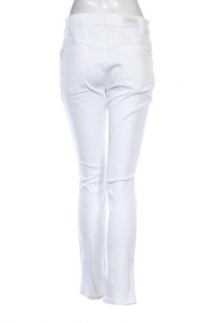 Дамски дънки Gerry Weber, Размер M, Цвят Бял, Цена 174,99 лв.