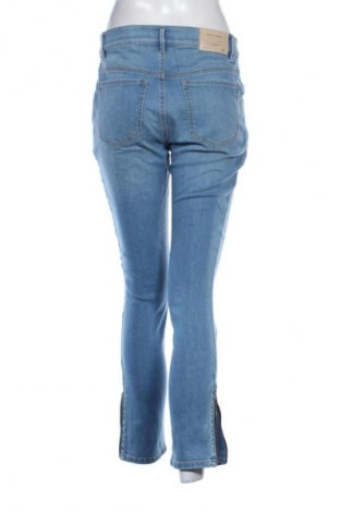 Дамски дънки Gerry Weber, Размер L, Цвят Син, Цена 174,99 лв.