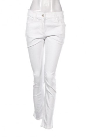 Дамски дънки Gerry Weber, Размер M, Цвят Бял, Цена 142,99 лв.