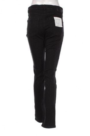 Дамски дънки Gerry Weber, Размер M, Цвят Черен, Цена 174,99 лв.