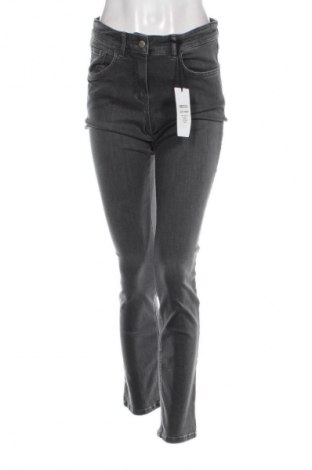 Дамски дънки Gerry Weber, Размер M, Цвят Сив, Цена 174,99 лв.