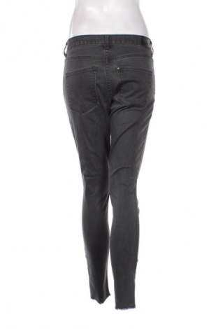 Dámske džínsy  H&M, Veľkosť M, Farba Sivá, Cena  9,95 €