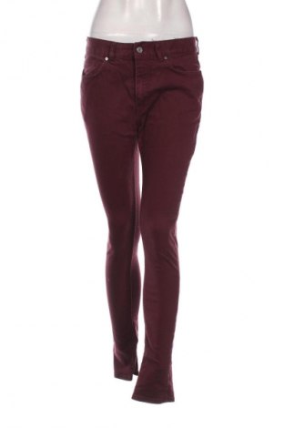 Damen Jeans H&M, Größe M, Farbe Lila, Preis 14,83 €
