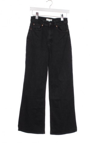 Damskie jeansy H&M, Rozmiar XS, Kolor Szary, Cena 66,39 zł