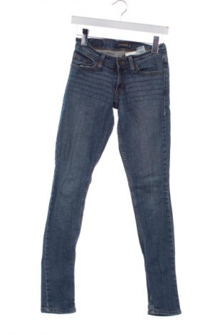 Дамски дънки Levi's, Размер XS, Цвят Син, Цена 75,00 лв.
