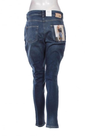 Damskie jeansy Mac, Rozmiar L, Kolor Niebieski, Cena 386,99 zł