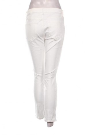 Damen Jeans Mango, Größe M, Farbe Weiß, Preis 23,99 €