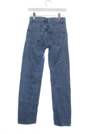 Дамски дънки Mango, Размер XS, Цвят Син, Цена 23,99 лв.