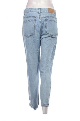 Дамски дънки Pull&Bear, Размер M, Цвят Син, Цена 29,99 лв.