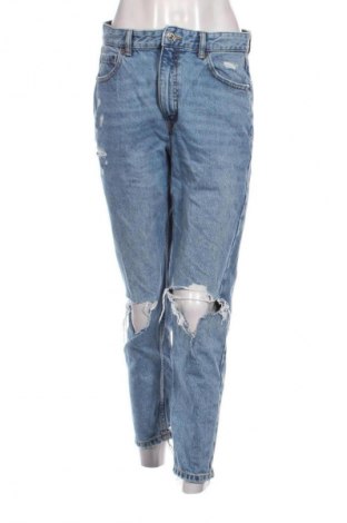 Damskie jeansy Pull&Bear, Rozmiar M, Kolor Niebieski, Cena 66,99 zł