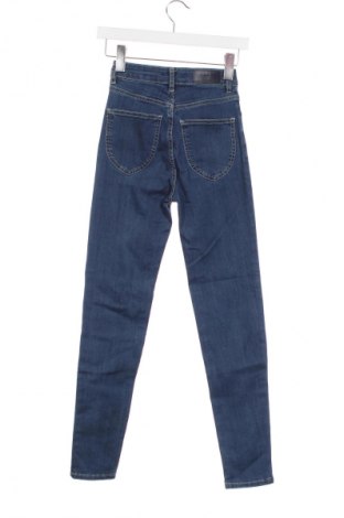 Damskie jeansy Pull&Bear, Rozmiar XXS, Kolor Niebieski, Cena 66,67 zł