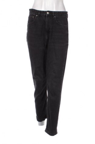 Damskie jeansy Sinsay, Rozmiar M, Kolor Czarny, Cena 43,99 zł