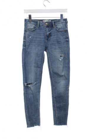 Damskie jeansy Stradivarius, Rozmiar S, Kolor Niebieski, Cena 67,41 zł