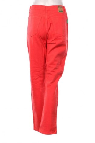 Damen Jeans United Colors Of Benetton, Größe M, Farbe Rot, Preis 28,99 €