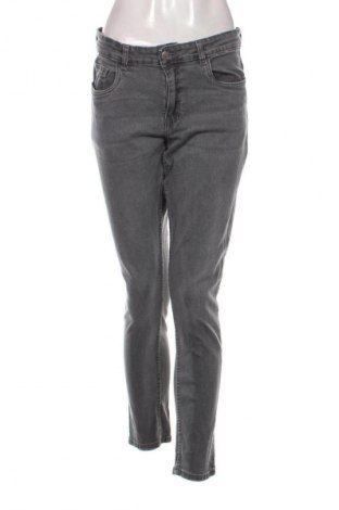 Dámske džínsy  Up 2 Fashion, Veľkosť M, Farba Sivá, Cena  10,95 €