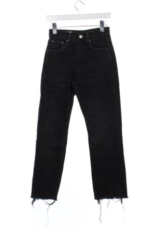 Damskie jeansy Zara, Rozmiar XS, Kolor Czarny, Cena 150,55 zł