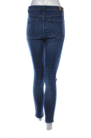 Damskie jeansy Zara, Rozmiar L, Kolor Niebieski, Cena 91,95 zł