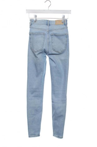 Дамски дънки Zara, Размер XXS, Цвят Син, Цена 27,00 лв.