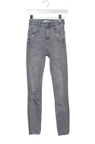Dámske džínsy  Zara, Veľkosť XXS, Farba Sivá, Cena  9,95 €