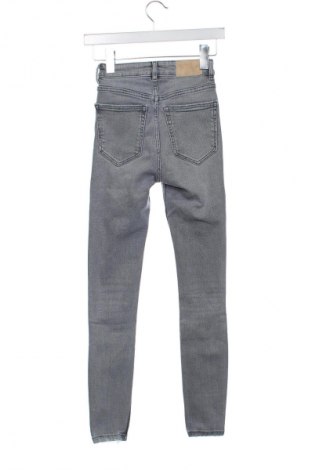 Dámske džínsy  Zara, Veľkosť XXS, Farba Sivá, Cena  9,95 €