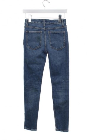 Дамски дънки Zara, Размер S, Цвят Син, Цена 17,99 лв.