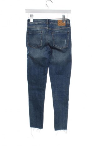 Дамски дънки Zara, Размер XS, Цвят Син, Цена 27,00 лв.