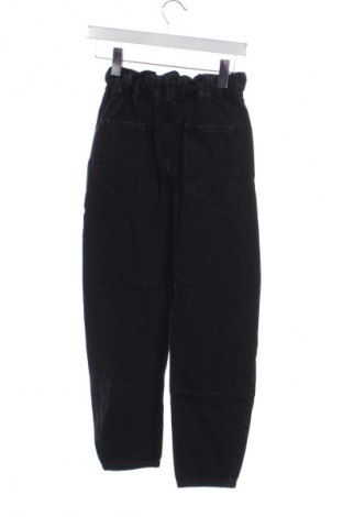 Дамски дънки Zara, Размер XS, Цвят Черен, Цена 27,00 лв.