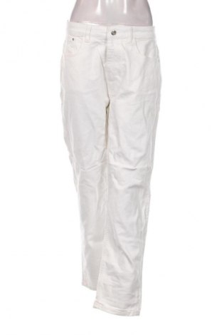 Damskie jeansy Zara, Rozmiar M, Kolor Biały, Cena 88,99 zł