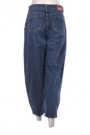 Damskie jeansy Zara, Rozmiar M, Kolor Niebieski, Cena 88,99 zł