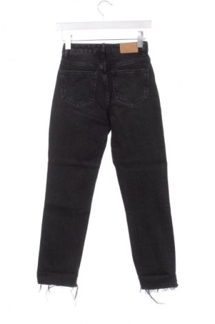 Дамски дънки Zara, Размер XXS, Цвят Черен, Цена 27,00 лв.
