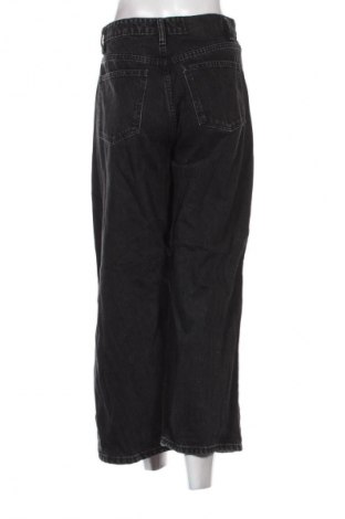 Дамски дънки Zara, Размер M, Цвят Черен, Цена 27,99 лв.