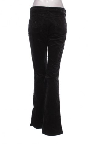 Дамски джинси Armani Jeans, Размер L, Цвят Черен, Цена 171,00 лв.