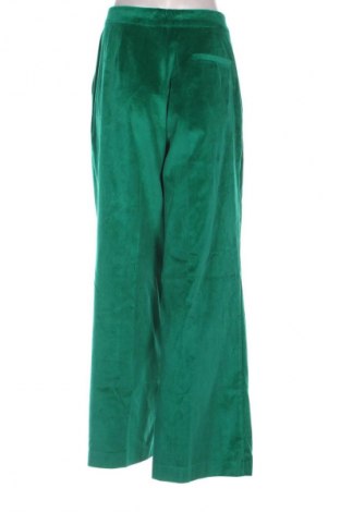 Pantaloni de velvet de femei Luis Trenker, Mărime M, Culoare Verde, Preț 884,99 Lei