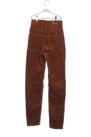 Damen Cordhose Pull&Bear, Größe XXS, Farbe Braun, Preis 27,70 €