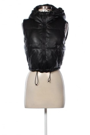 Dámská vesta  Pull&Bear, Velikost XS, Barva Černá, Cena  494,00 Kč
