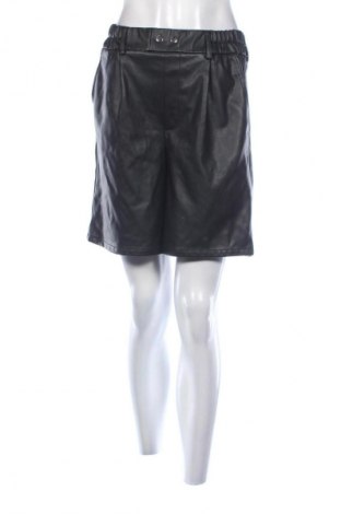 Damen Shorts Cropp, Größe S, Farbe Schwarz, Preis € 25,13