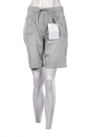 Дамски къс панталон Gerry Weber, Размер M, Цвят Сив, Цена 109,99 лв.