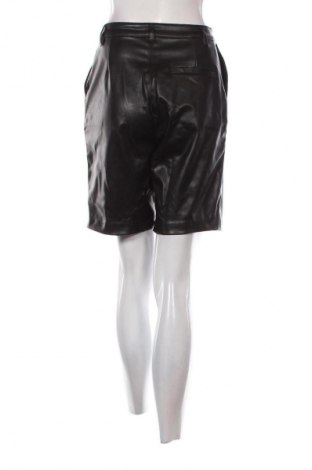 Dámske kraťasy  H&M Divided, Veľkosť S, Farba Čierna, Cena  9,72 €
