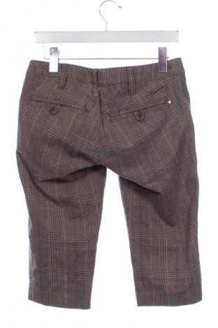 Pantaloni scurți de femei Herrlicher, Mărime M, Culoare Multicolor, Preț 81,99 Lei