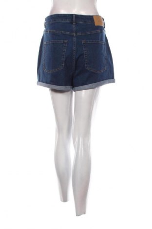 Pantaloni scurți de femei JJXX, Mărime L, Culoare Albastru, Preț 212,99 Lei