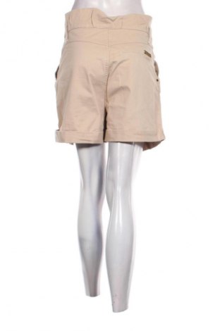 Damen Shorts Lynne, Größe M, Farbe Beige, Preis € 14,99