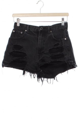 Damen Shorts Pull&Bear, Größe S, Farbe Grau, Preis € 9,99