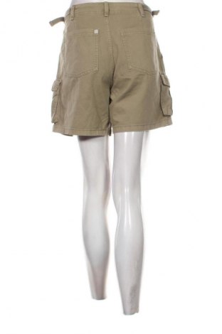 Női rövidnadrág Pull&Bear, Méret L, Szín Zöld, Ár 2 629 Ft