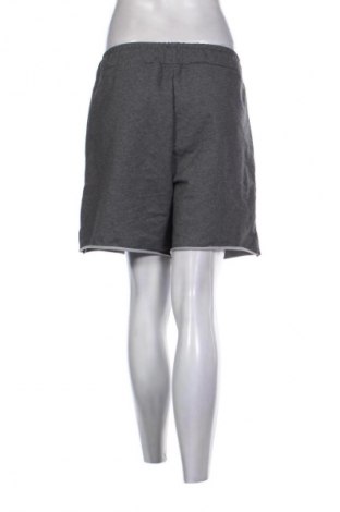 Dámske kraťasy  Unbranded, Veľkosť XXL, Farba Sivá, Cena  7,95 €