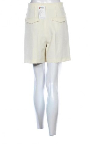 Pantaloni scurți de femei Unbranded, Mărime S, Culoare Bej, Preț 107,99 Lei